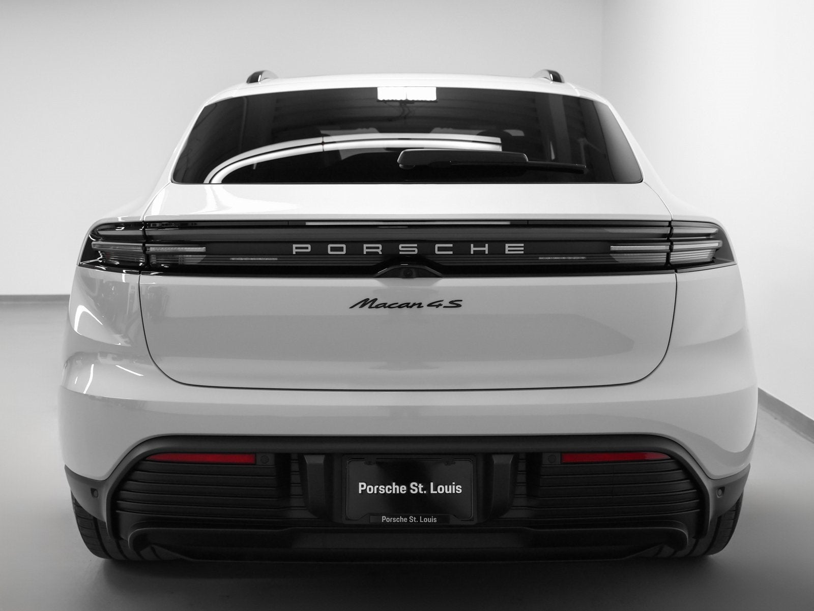 2025 Porsche Macan Macan 4S Electric