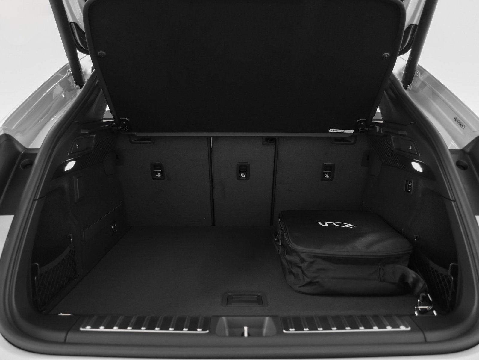 2025 Porsche Macan Macan 4S Electric