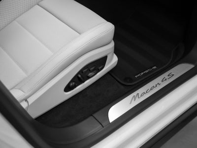 2025 Porsche Macan Macan 4S Electric