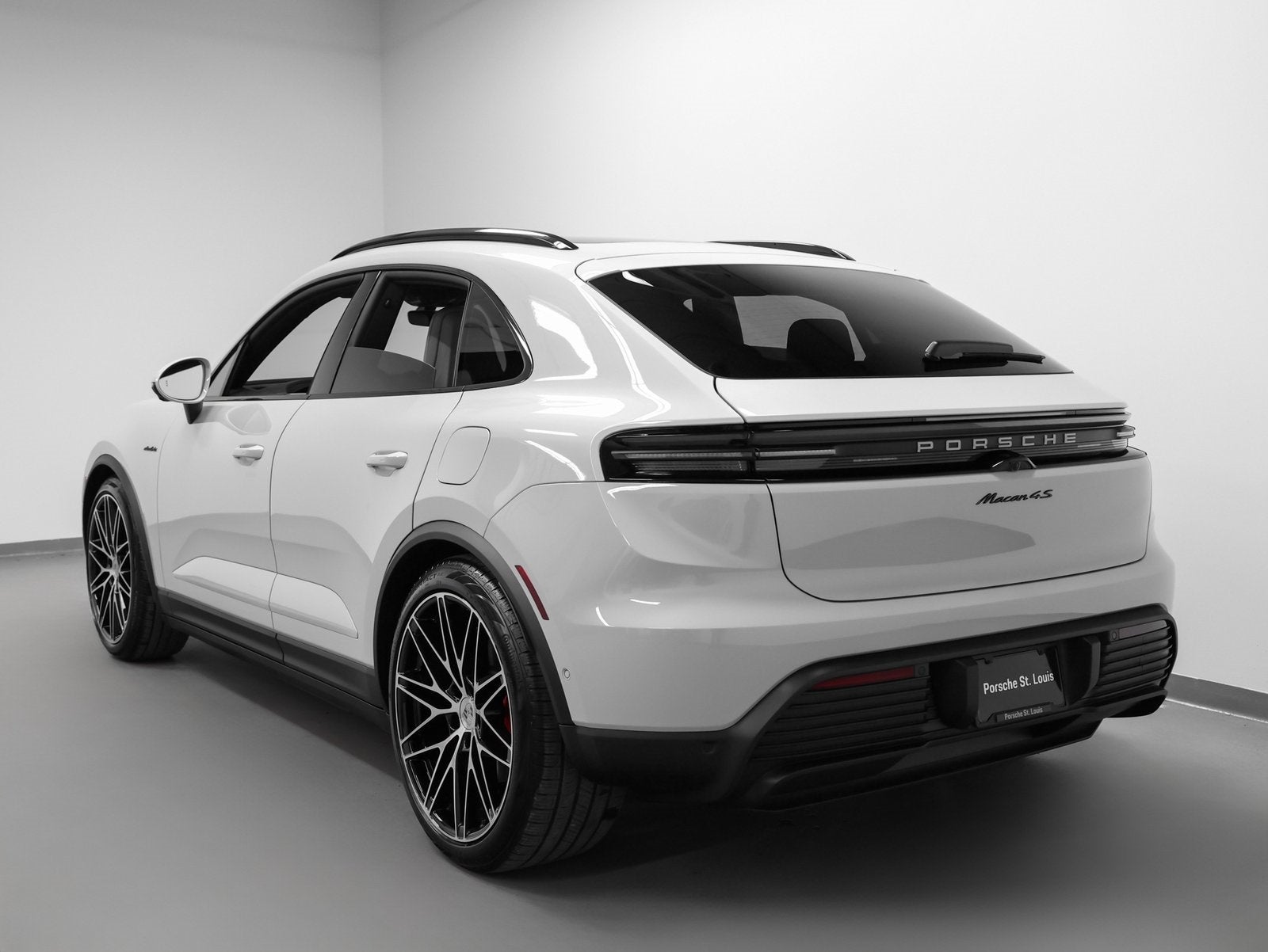 2025 Porsche Macan Macan 4S Electric