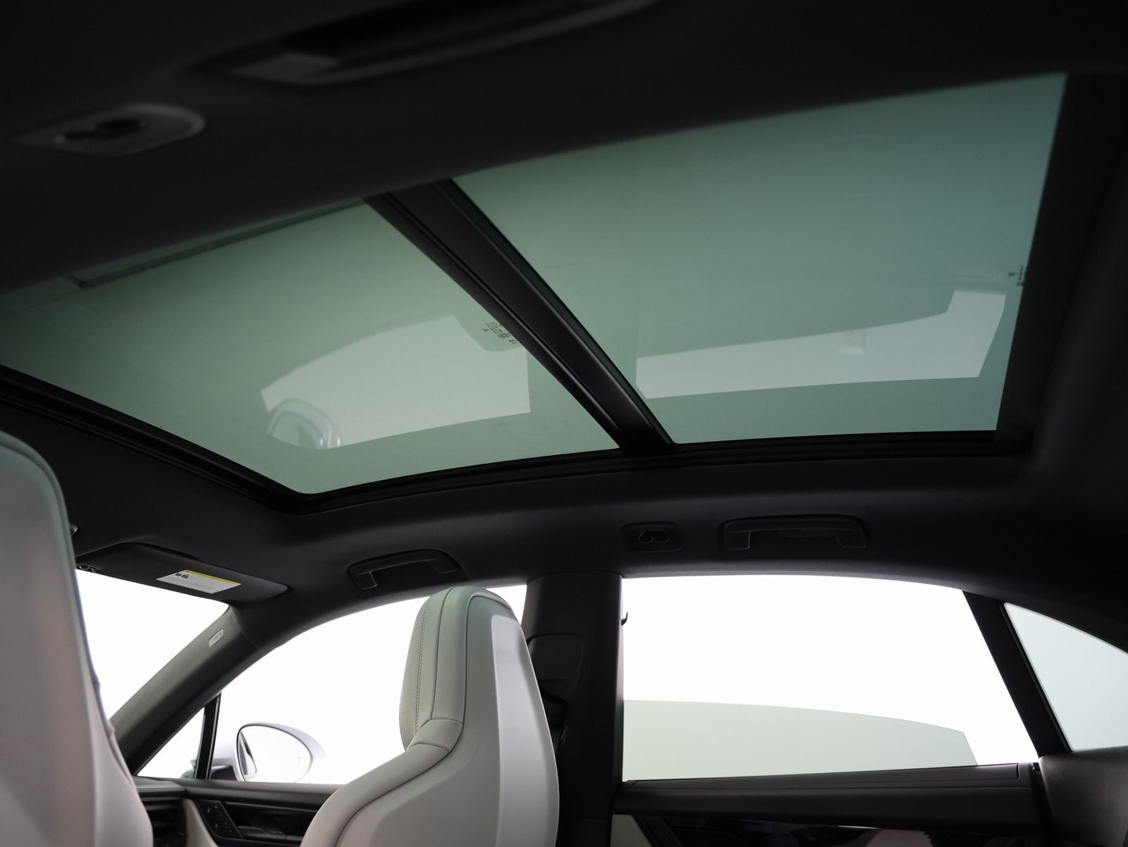 2025 Porsche Macan Macan 4S Electric