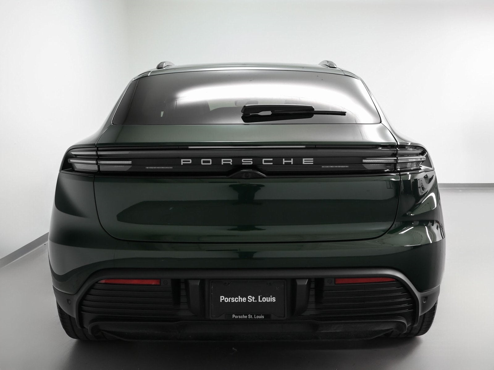 2025 Porsche Macan Macan 4S Electric