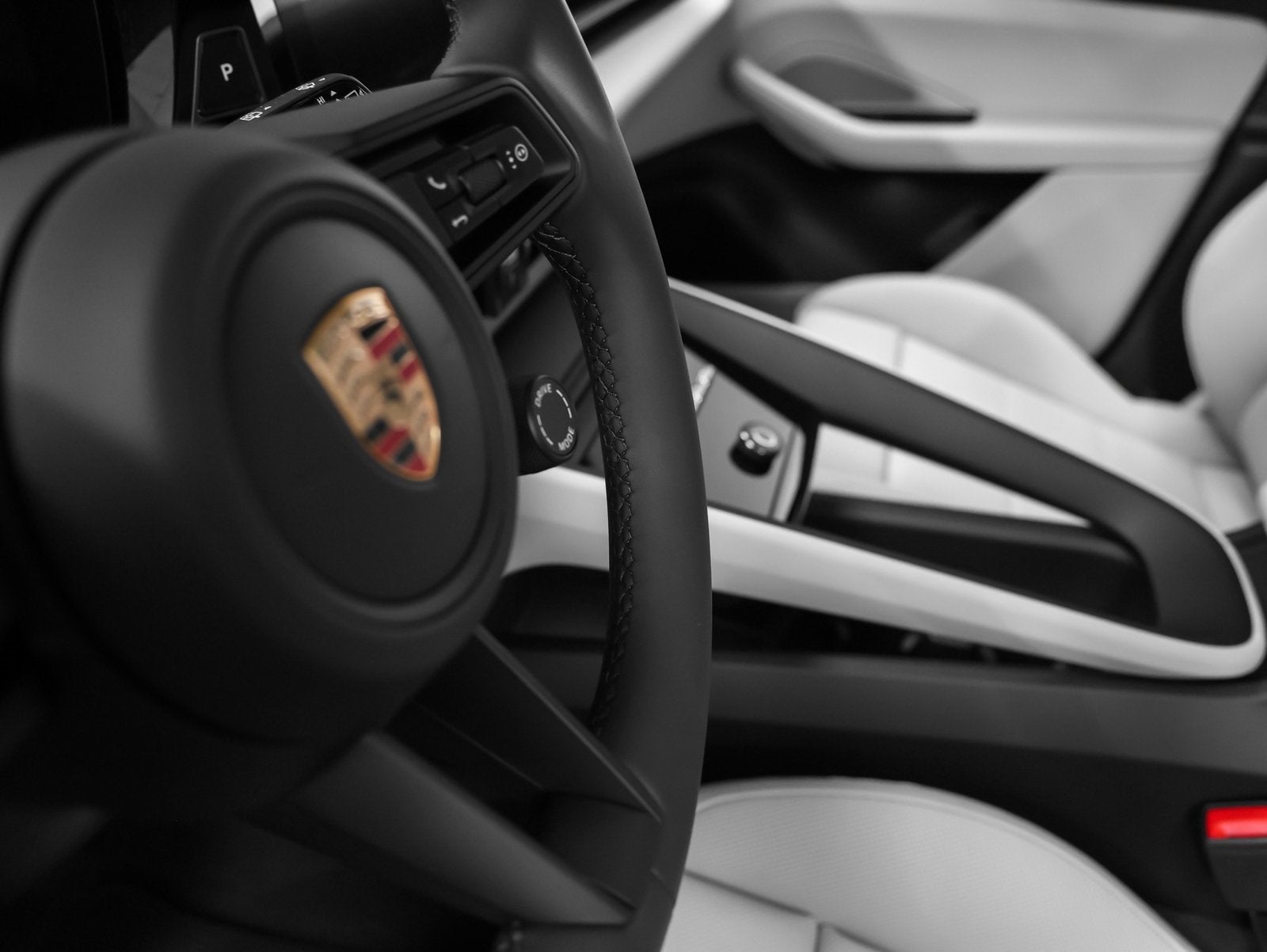 2025 Porsche Macan Macan 4S Electric