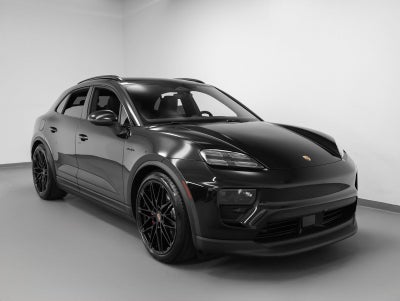 2025 Porsche Macan 4S Electric