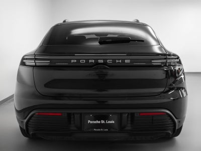 2025 Porsche Macan 4S Electric