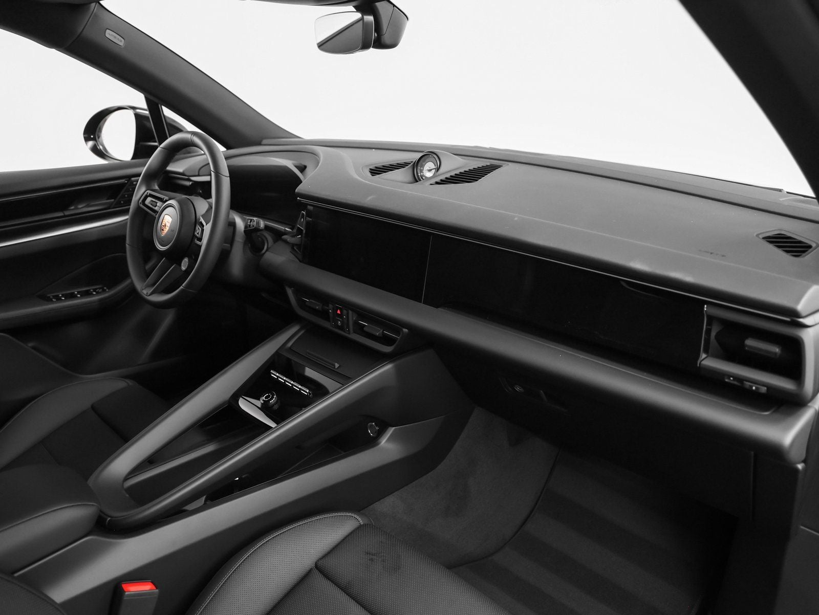 2025 Porsche Macan 4S Electric