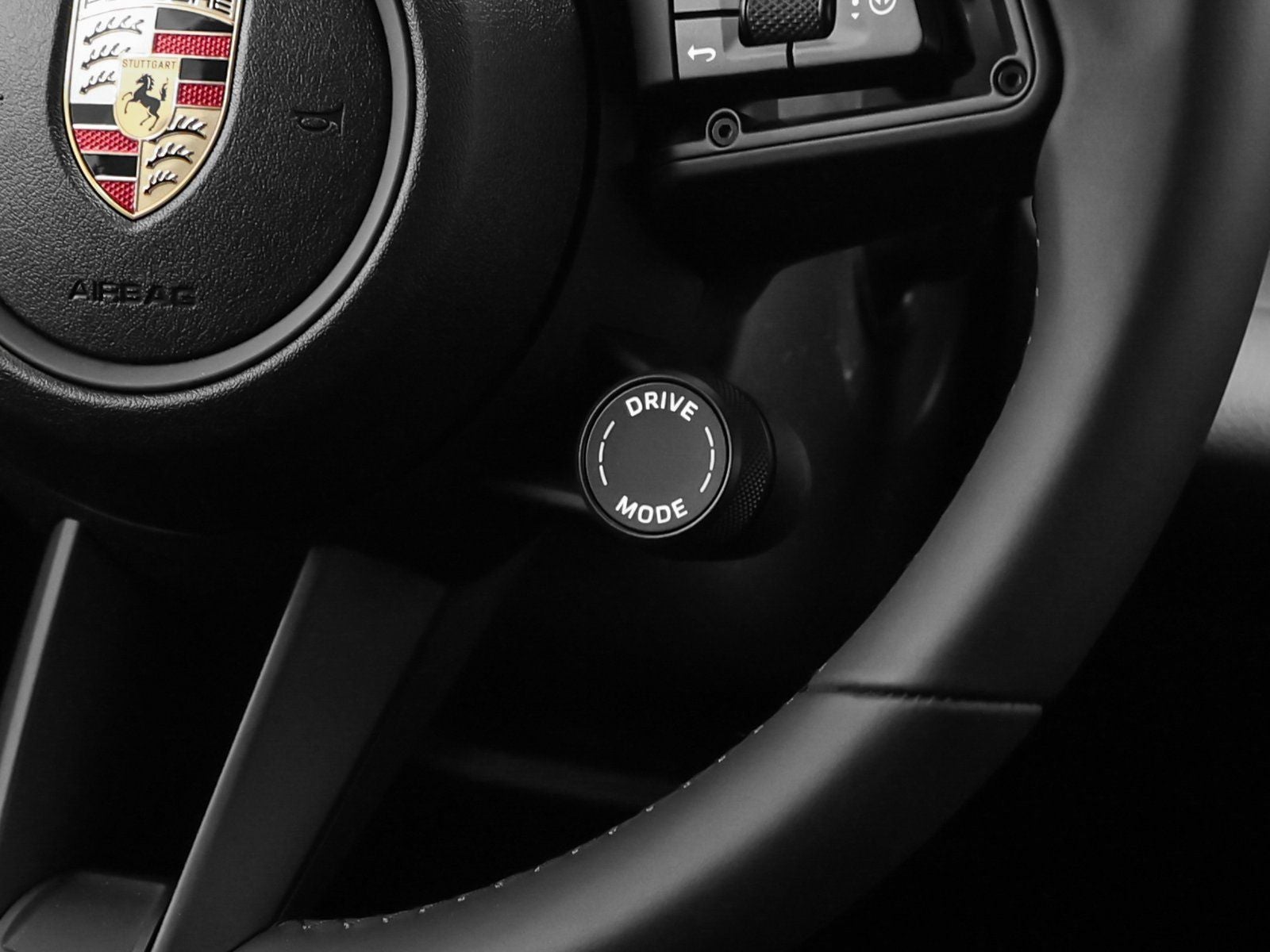 2025 Porsche Macan 4S Electric