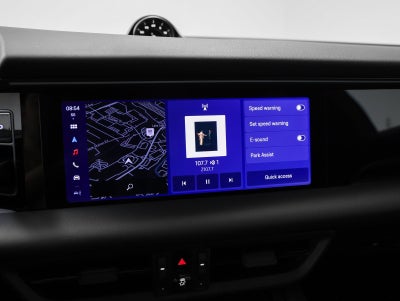 2025 Porsche Macan 4S Electric