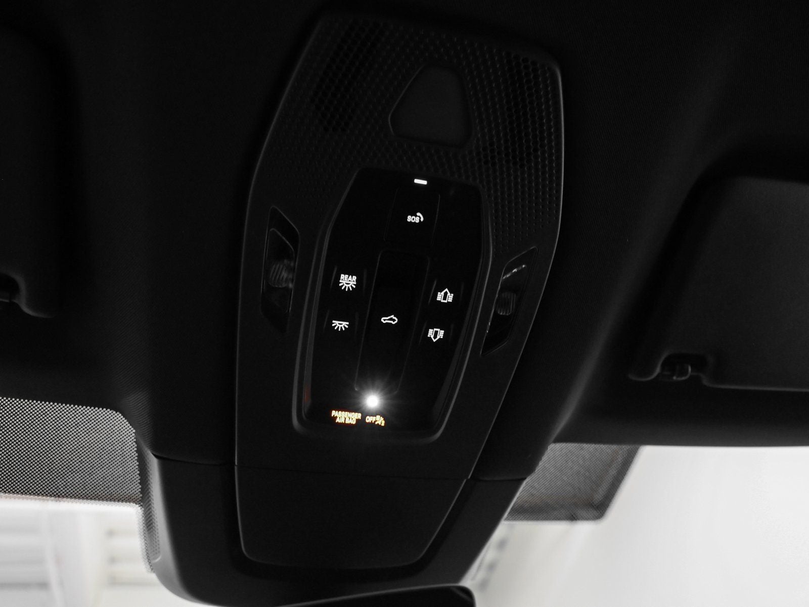 2025 Porsche Macan 4S Electric