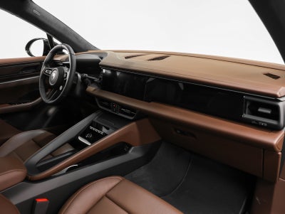 2025 Porsche Macan Macan Turbo Electric