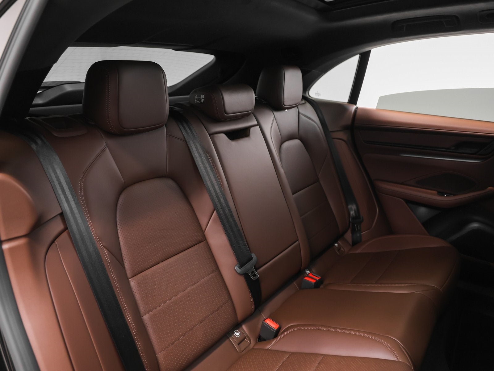 2025 Porsche Macan Macan Turbo Electric