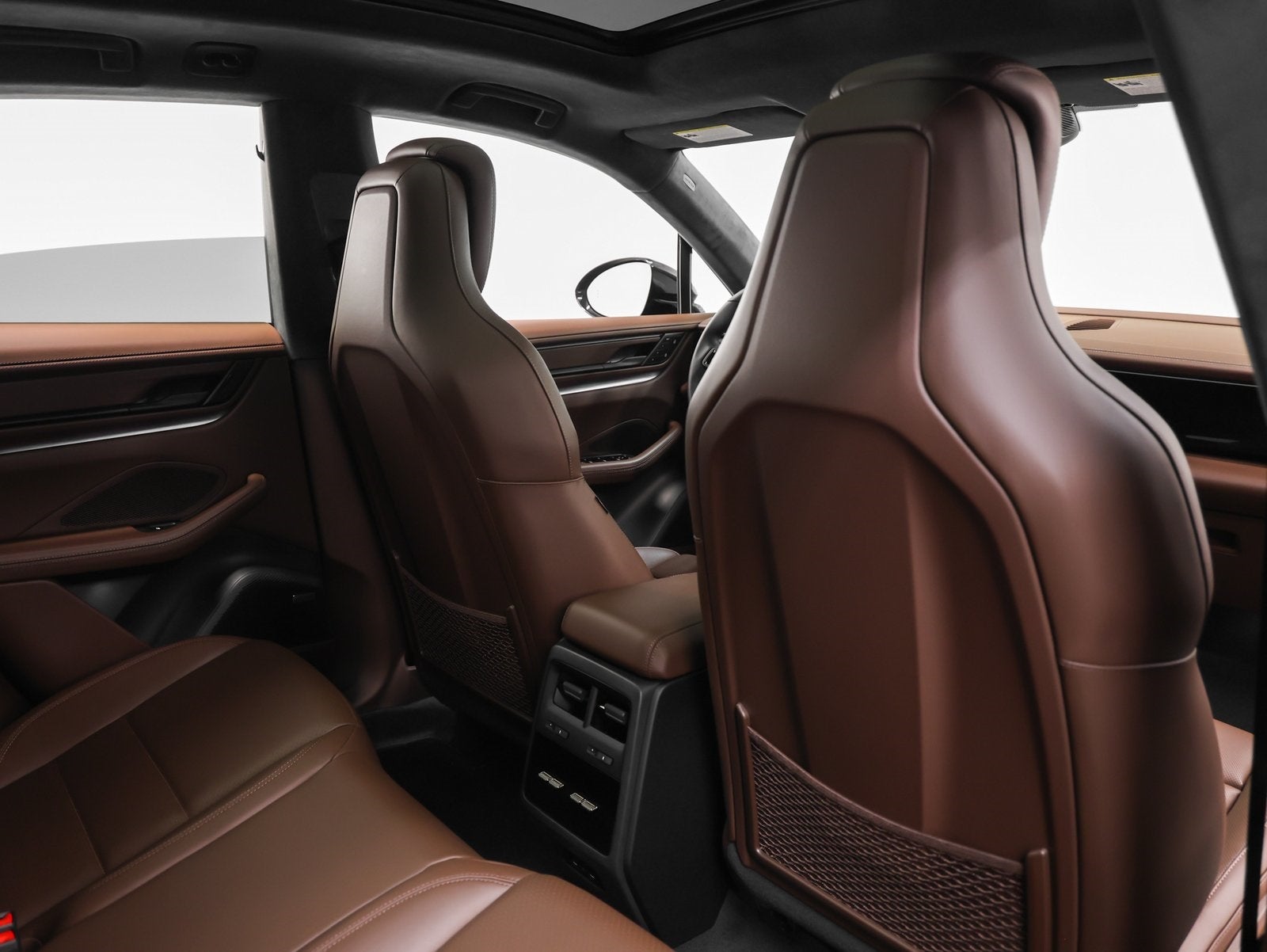 2025 Porsche Macan Macan Turbo Electric