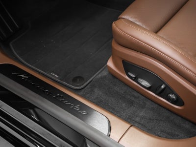 2025 Porsche Macan Macan Turbo Electric