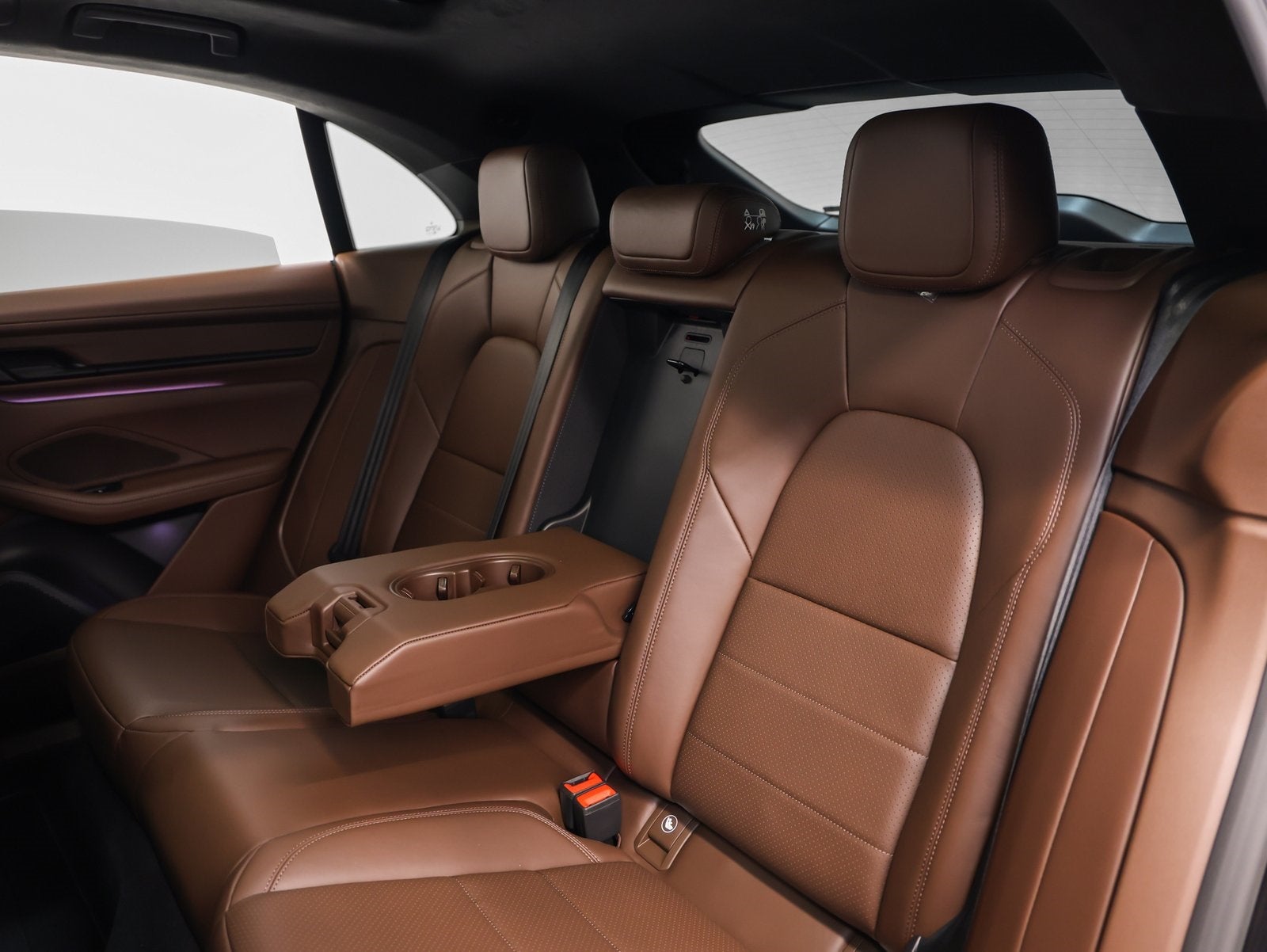 2025 Porsche Macan Macan Turbo Electric