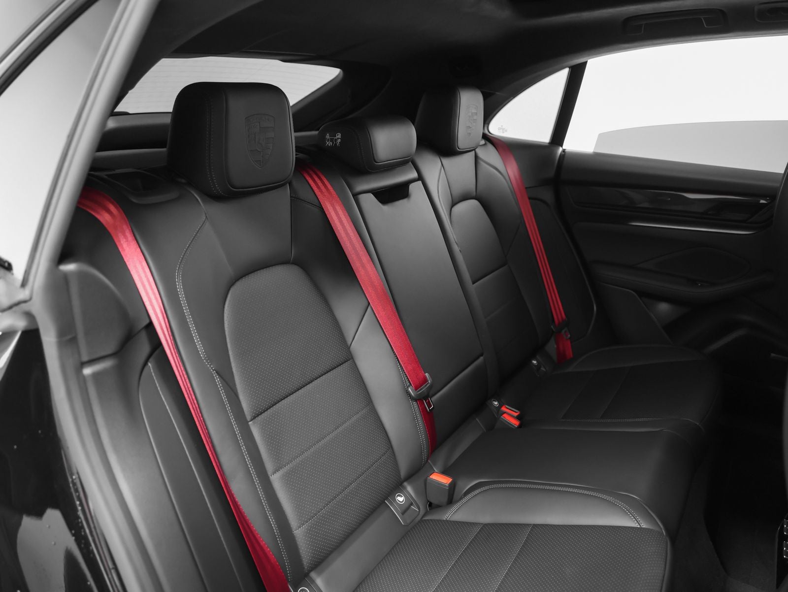 2026 Porsche Macan Turbo Electric