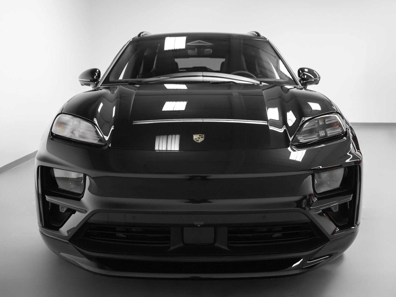 2026 Porsche Macan Turbo Electric