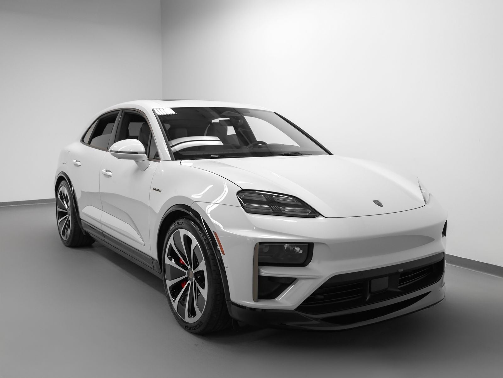 2025 Porsche Macan Turbo Electric