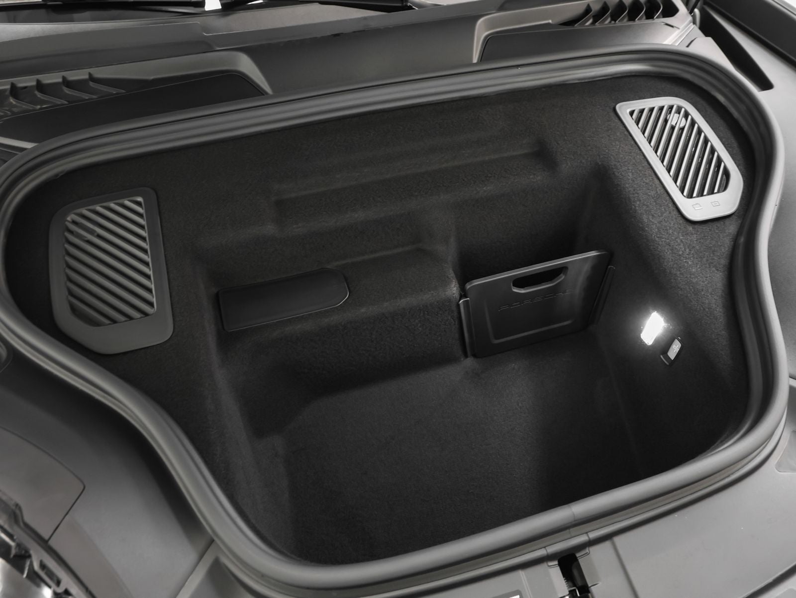 2025 Porsche Macan Turbo Electric