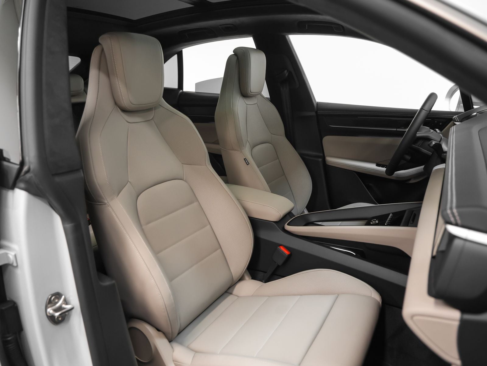 2025 Porsche Macan Turbo Electric