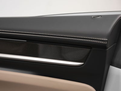 2025 Porsche Macan Turbo Electric