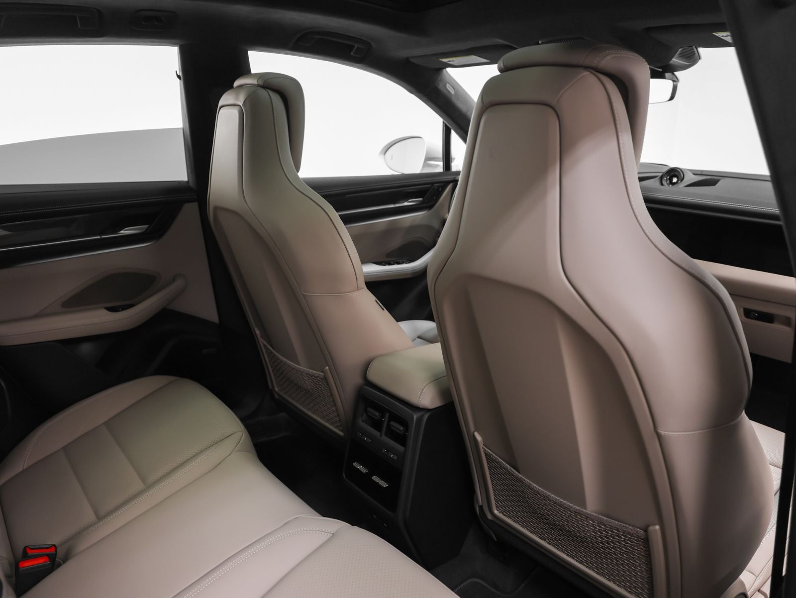 2025 Porsche Macan Turbo Electric