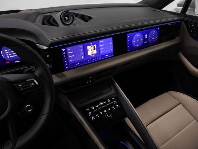 2025 Porsche Macan Turbo Electric