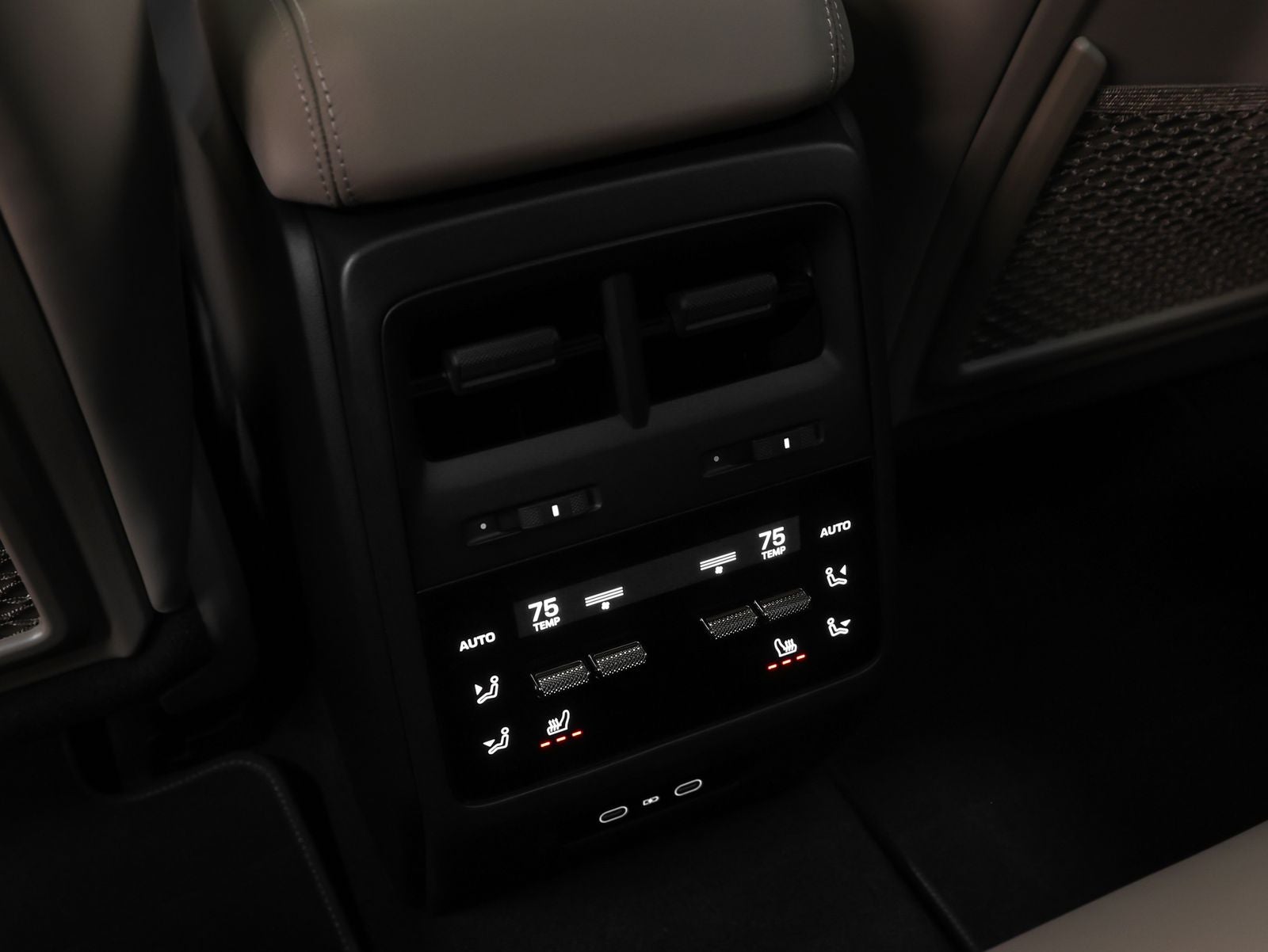 2025 Porsche Macan Turbo Electric