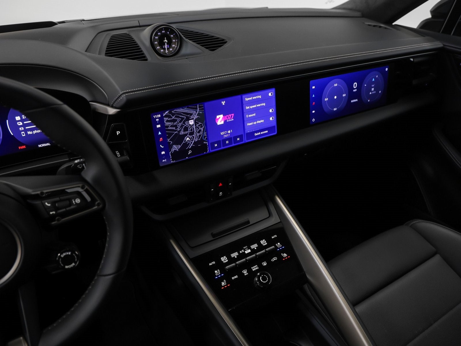 2025 Porsche Macan Macan Turbo Electric