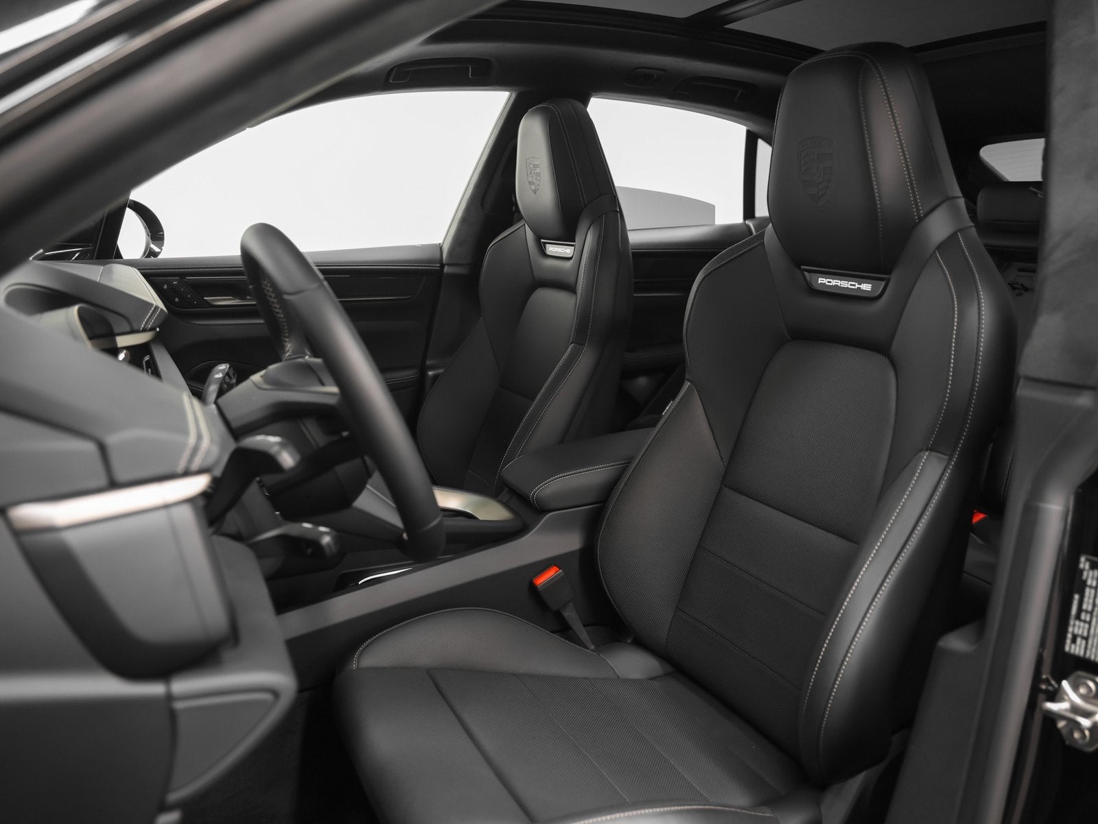 2025 Porsche Macan Macan Turbo Electric