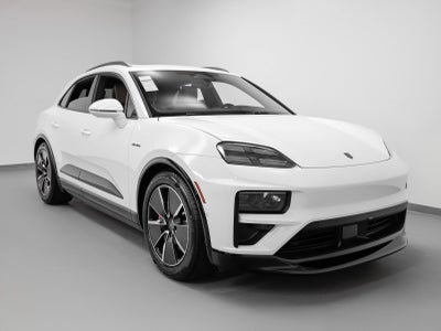 2025 Porsche Macan Macan Turbo Electric