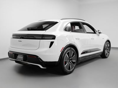 2025 Porsche Macan Macan Turbo Electric