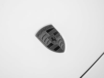 2025 Porsche Macan Macan Turbo Electric