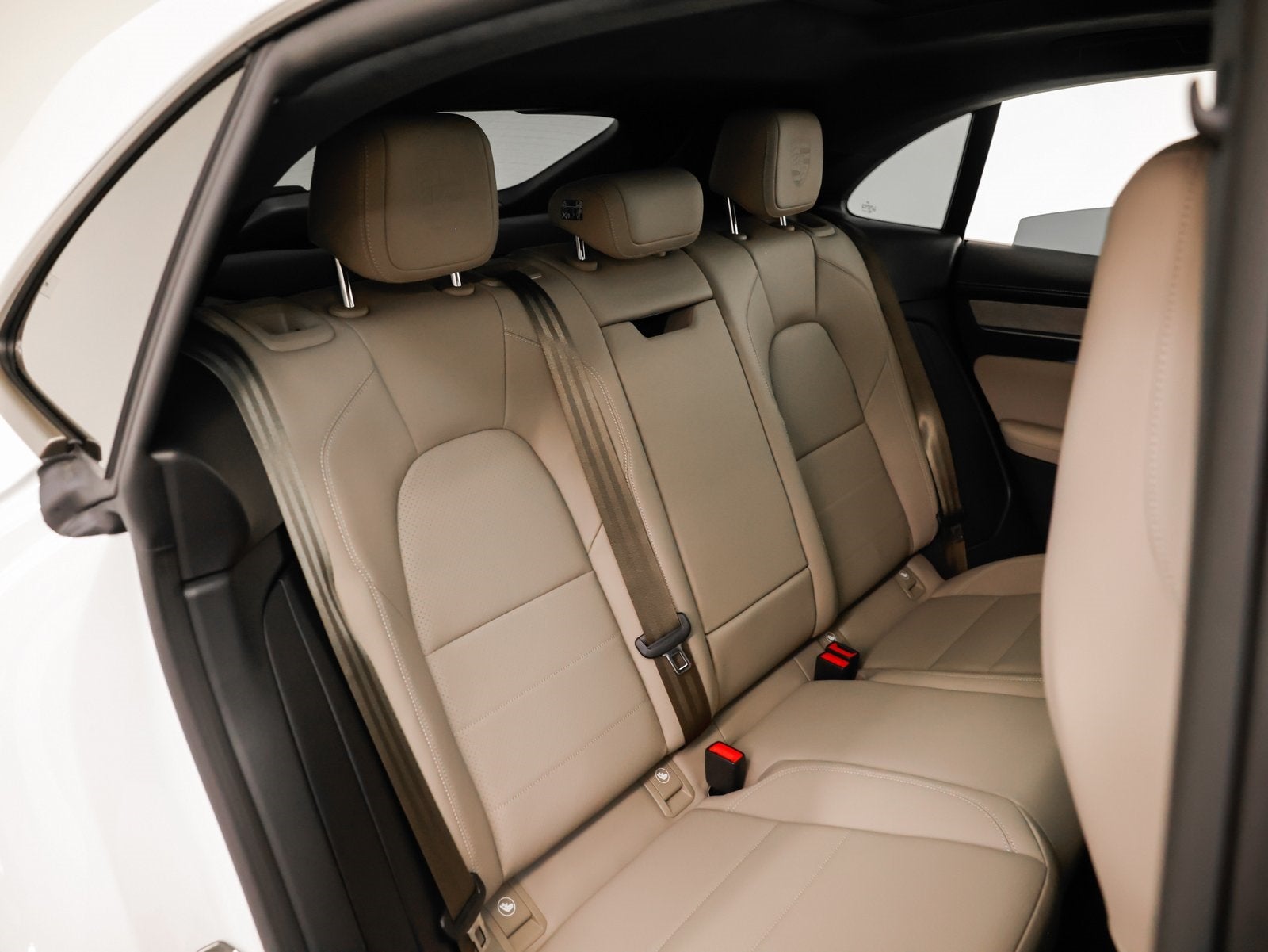 2025 Porsche Macan Macan Turbo Electric