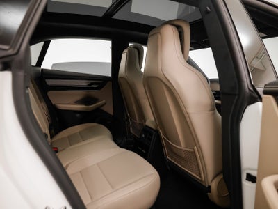 2025 Porsche Macan Macan Turbo Electric