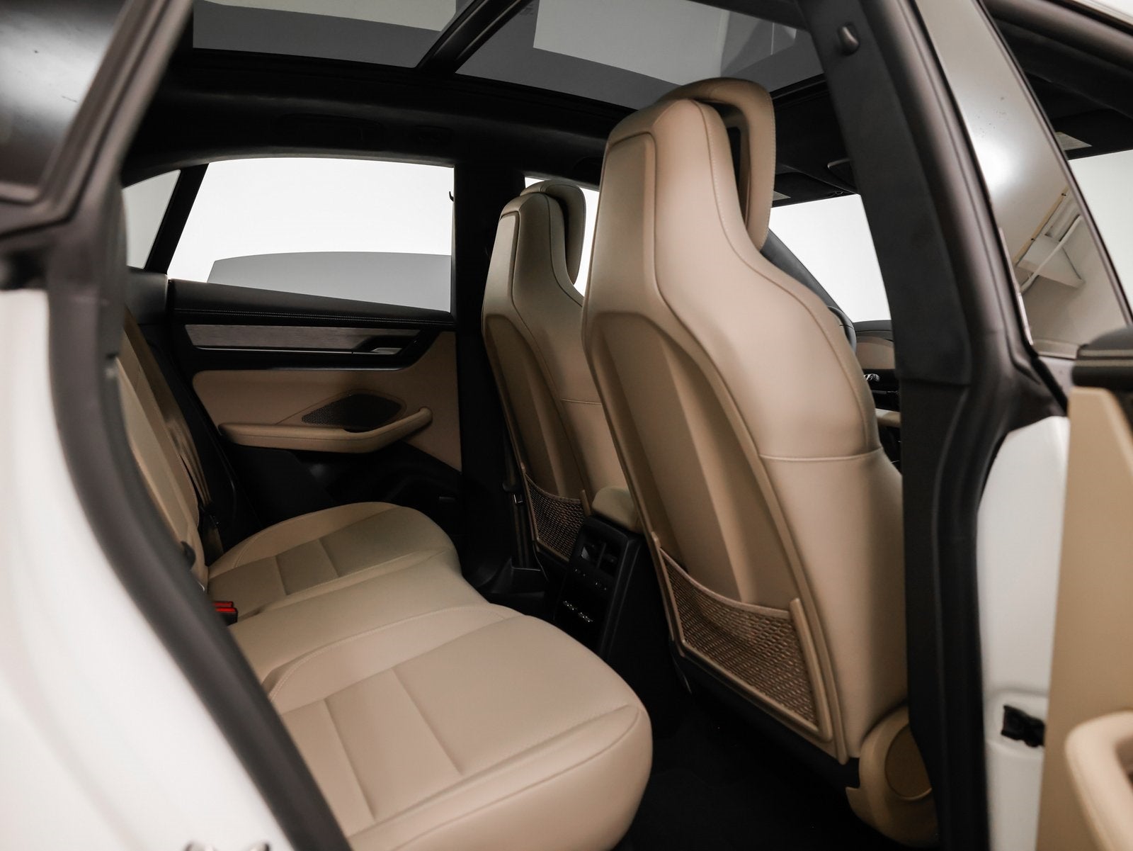 2025 Porsche Macan Macan Turbo Electric