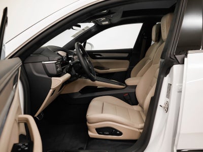 2025 Porsche Macan Macan Turbo Electric