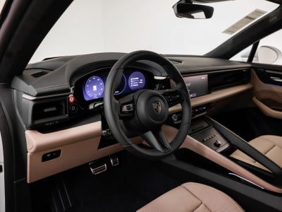 2025 Porsche Macan Macan Turbo Electric