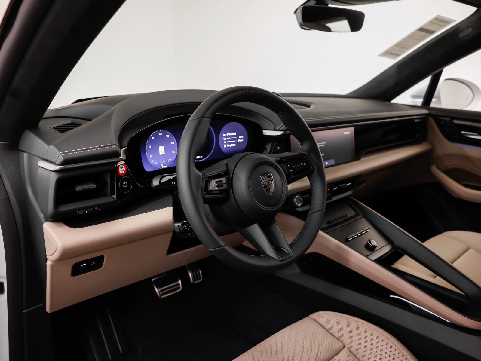 2025 Porsche Macan Macan Turbo Electric