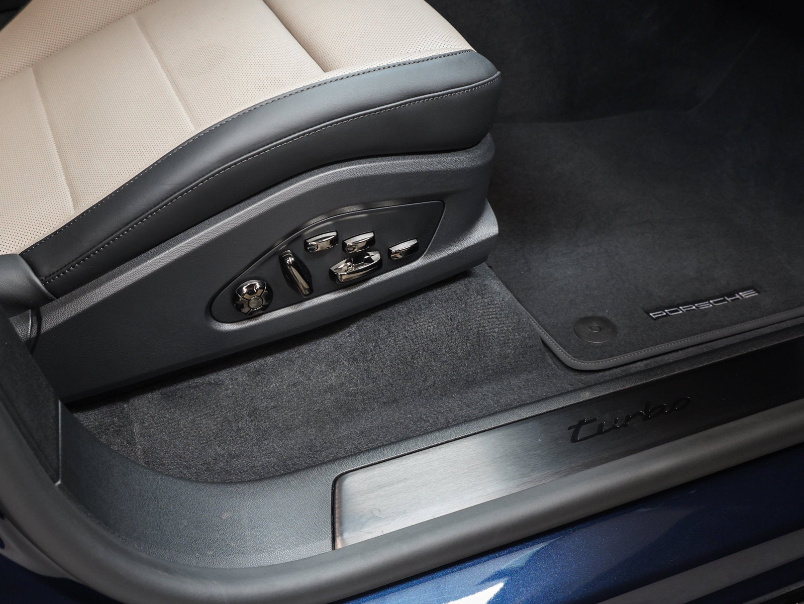 2026 Porsche Cayenne Cayenne Turbo Electric