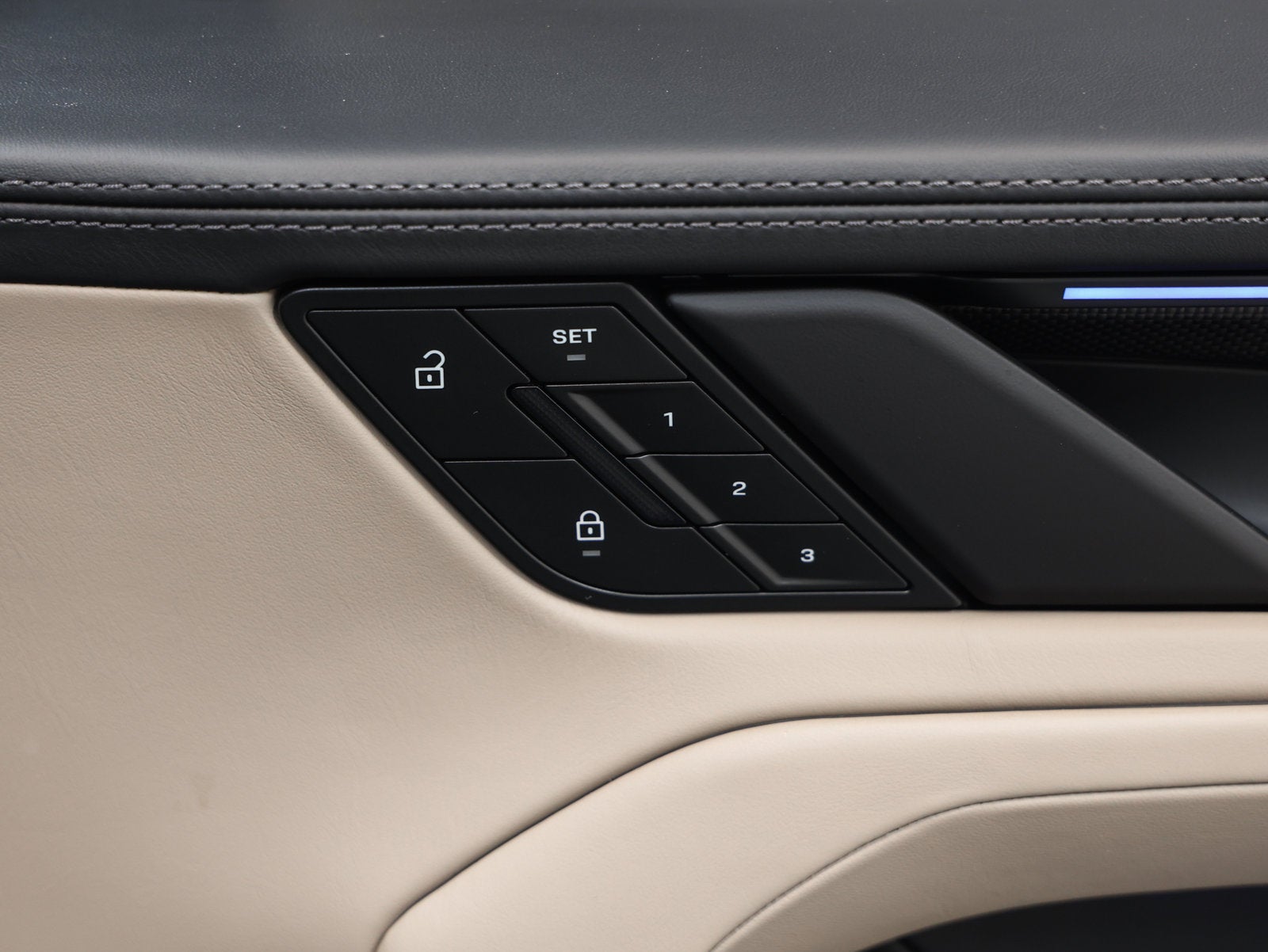 2026 Porsche Cayenne Cayenne Turbo Electric