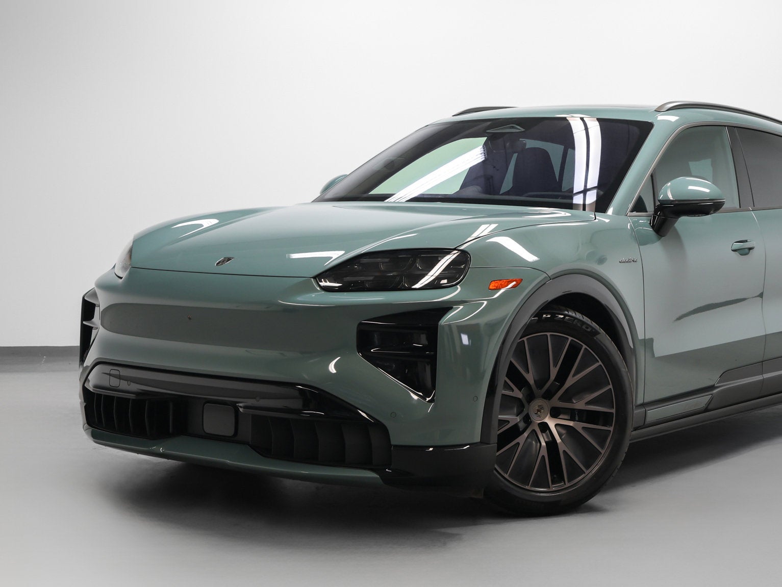 2026 Porsche Cayenne Cayenne Turbo Electric