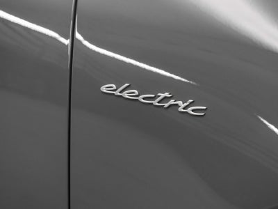2025 Porsche Macan Macan Electric