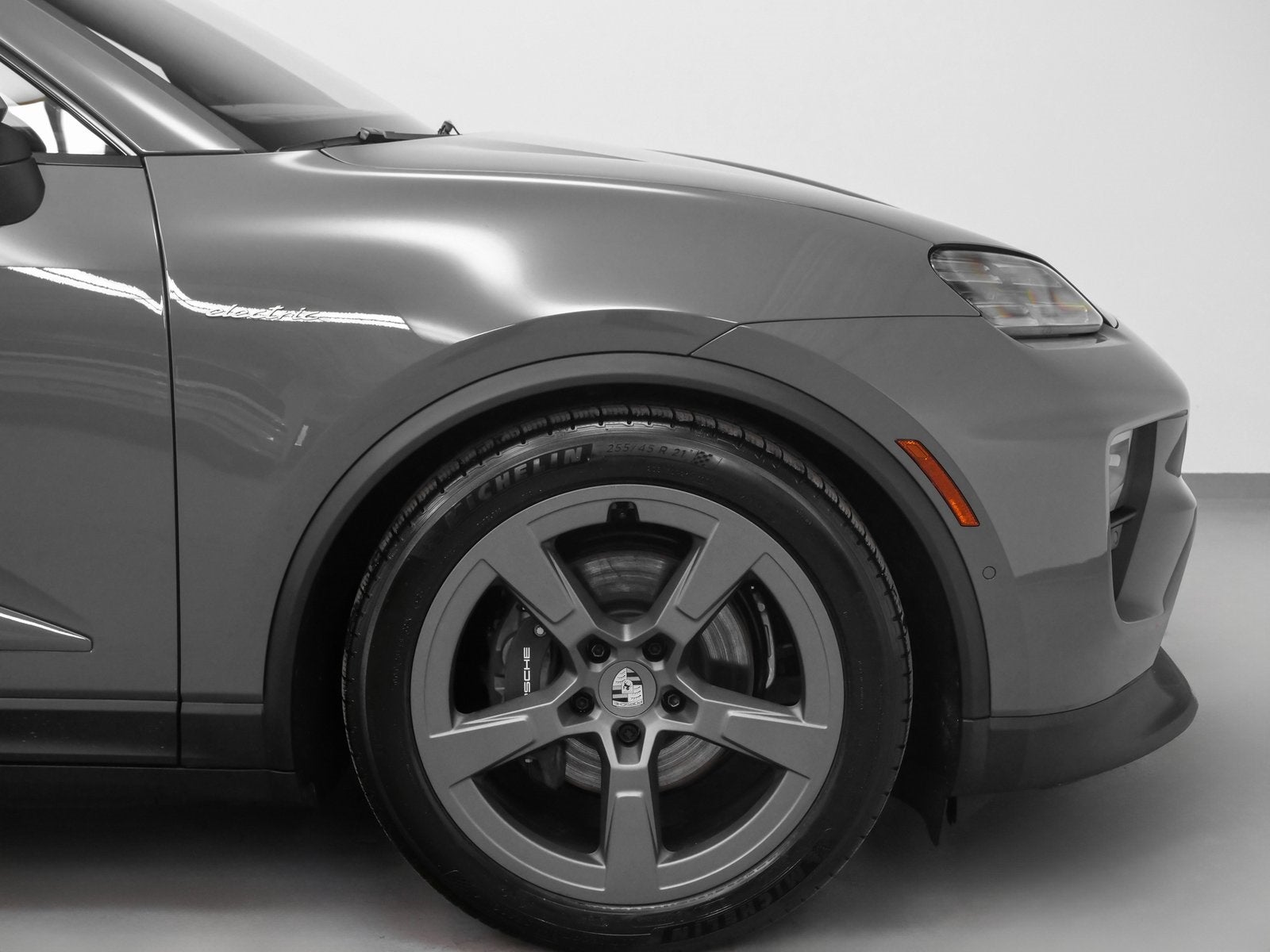 2025 Porsche Macan Macan Electric