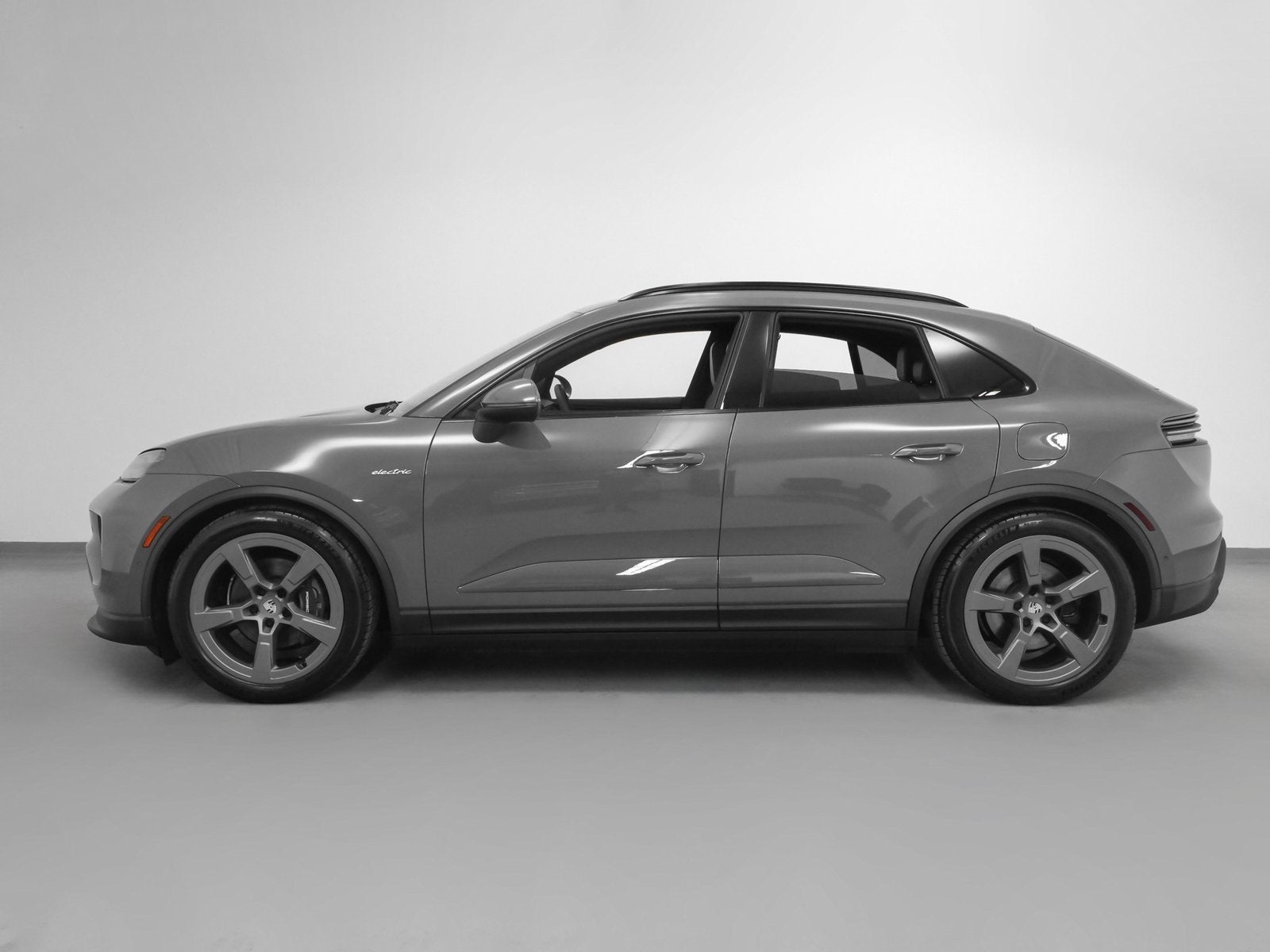2025 Porsche Macan Macan Electric