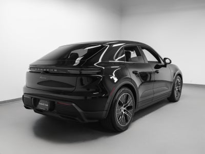 2025 Porsche Macan Macan Electric