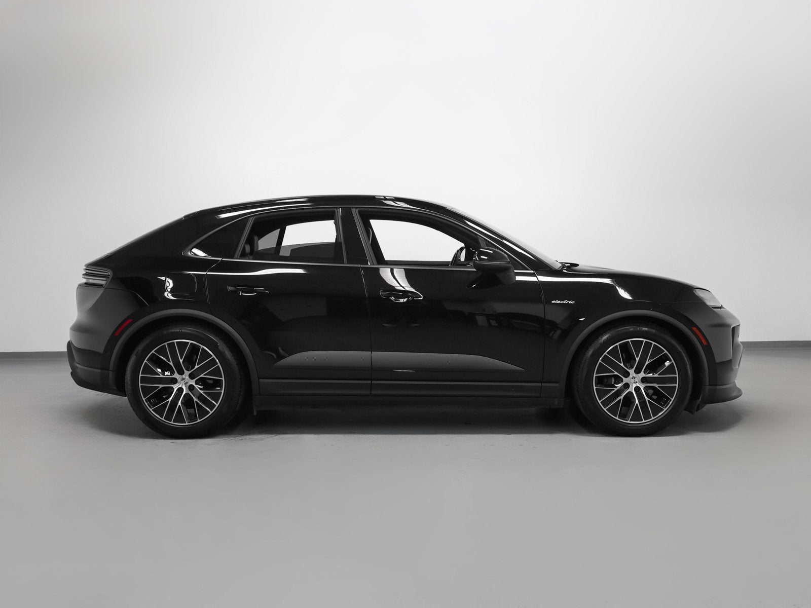 2025 Porsche Macan Macan Electric