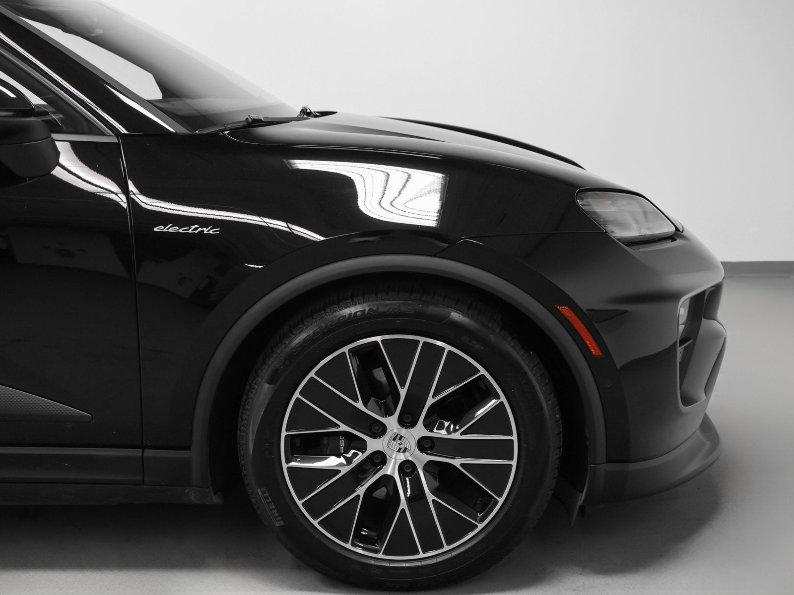 2025 Porsche Macan Macan Electric