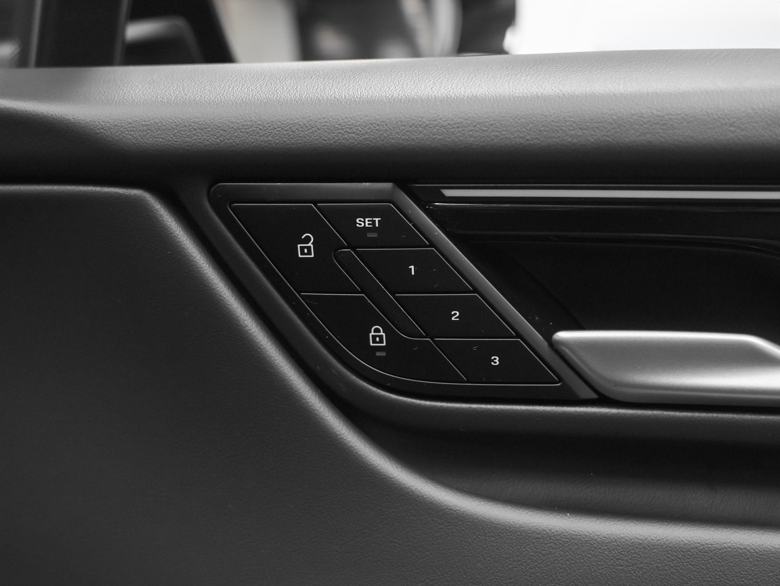 2025 Porsche Macan Macan Electric