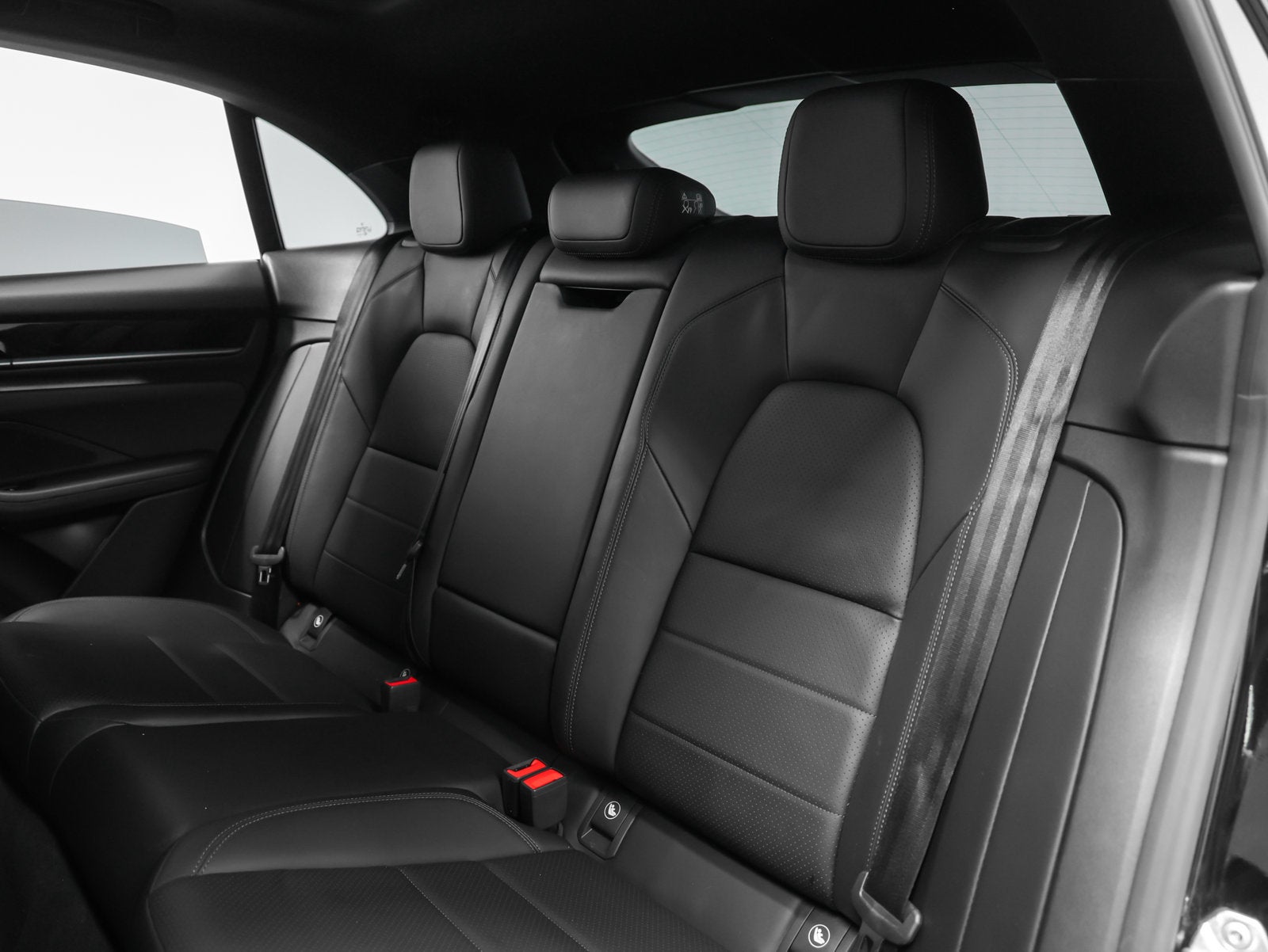 2025 Porsche Macan Macan Electric