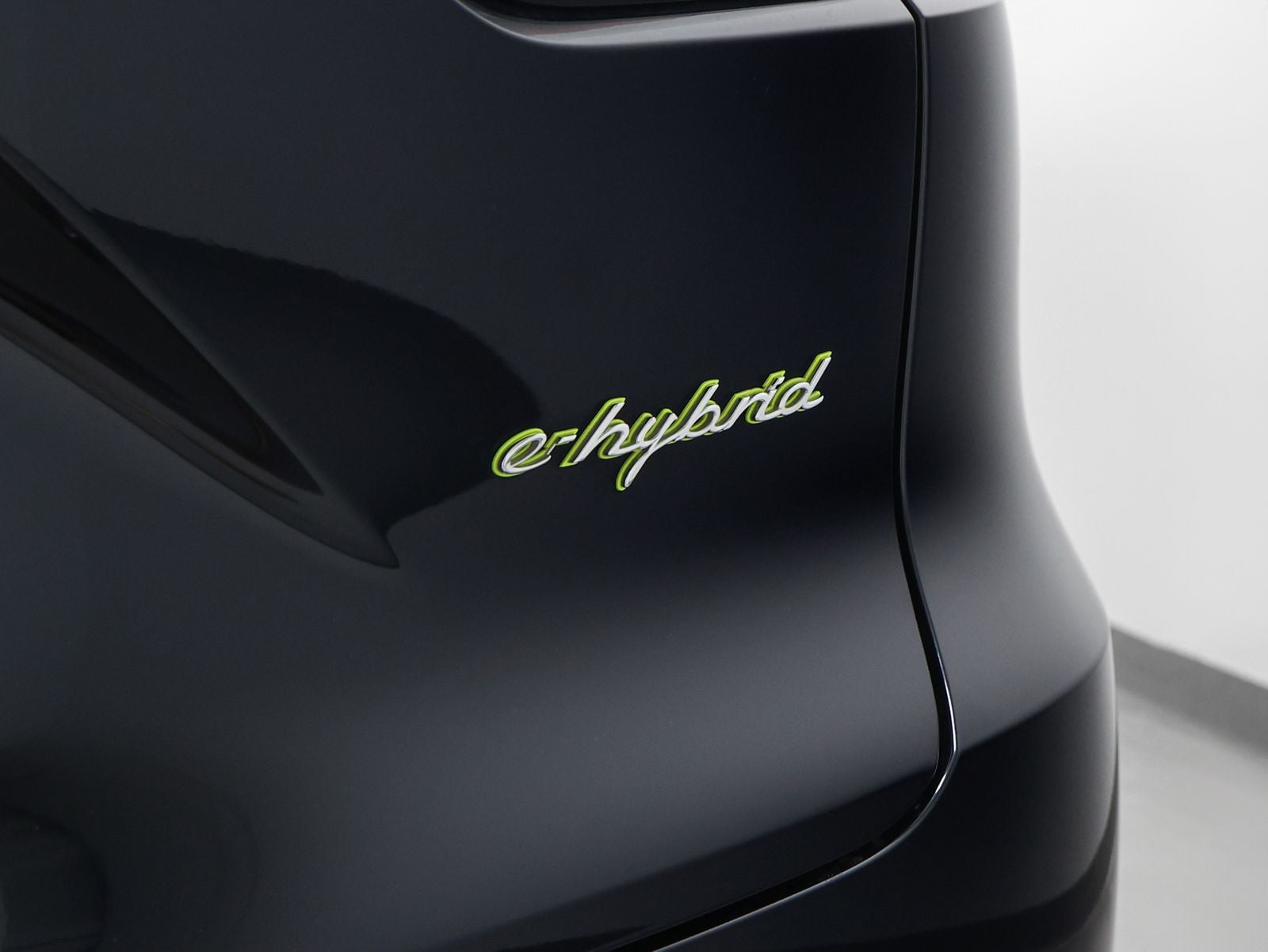 2019 Porsche Cayenne E-Hybrid Base